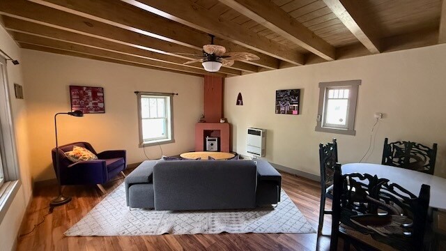 Foto del edificio - 727 Montez Pl