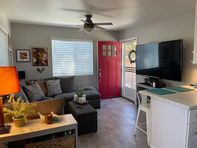 Foto del edificio - 225 Walnut St