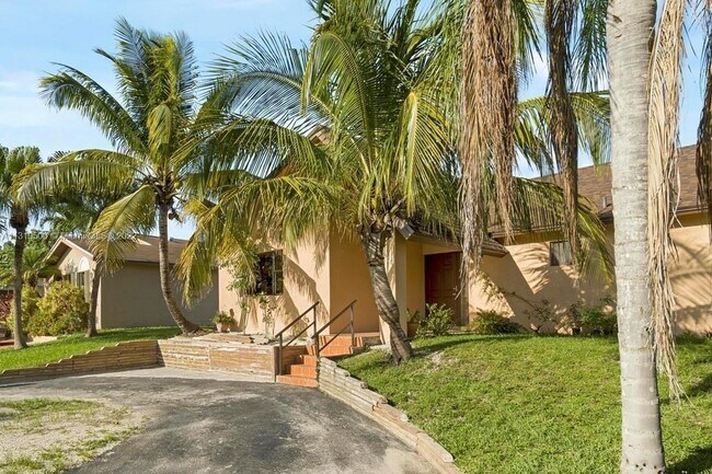 Building Photo - 13540 SW 287th Ln