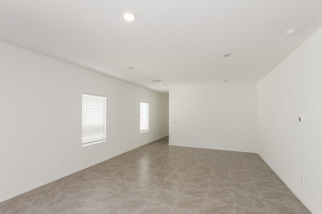 Foto del edificio - 7570 S Celina Wy