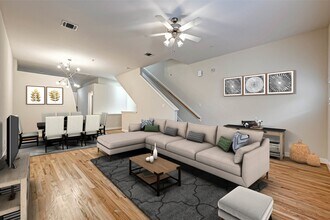 Building Photo - 2710 Hullsmith Dr