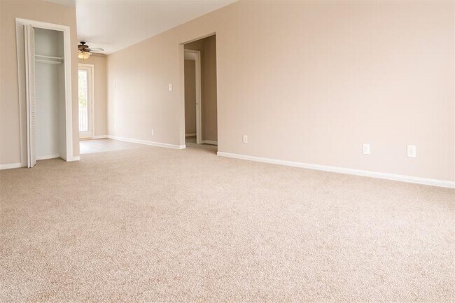 Foto del edificio - Park Forest Apartments