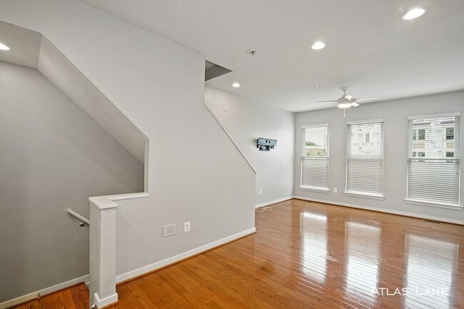 Foto del edificio - 909 5th St SE