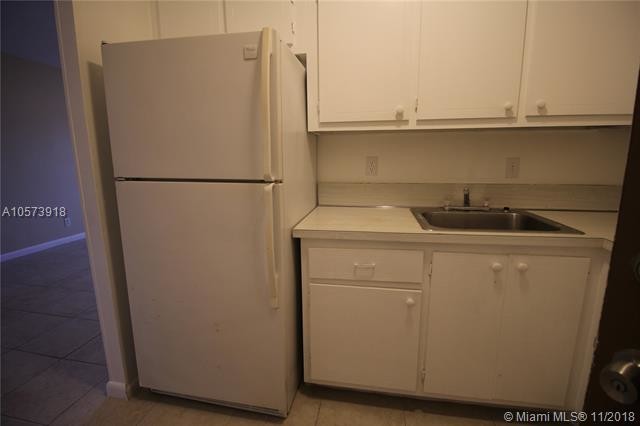 Foto del edificio - 4043 NW 16th St