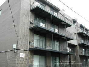 Building Photo - 24 Highland Ave