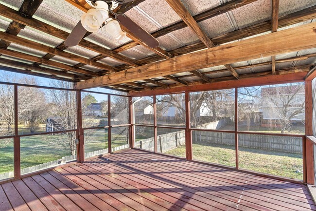 Foto del edificio - Quiet home near Fort Campbell- Waiting for you to call home