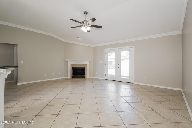 Foto del edificio - 3738 Woodbriar Dr