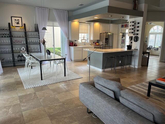 Building Photo - 8247 Xanthus Ln