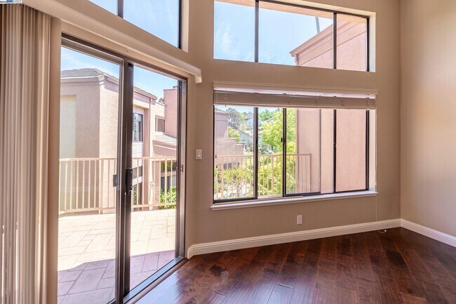 Foto del edificio - 4009 W Lakeshore Dr