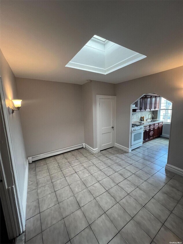 Foto principal - 413 Rockaway Ave