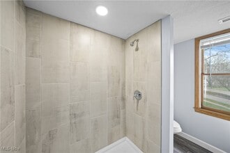 Building Photo - 1765 Merriman Rd