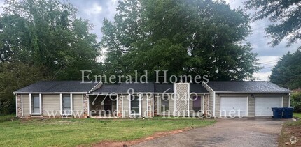 Building Photo - 484 Johnson Rd