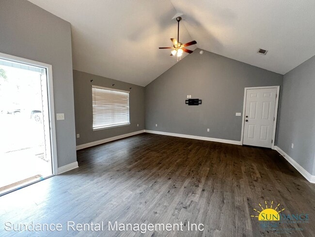 Building Photo - 3 br, 2 bath House - 456 Apple Drive