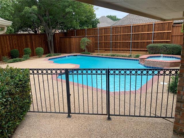 Foto del edificio - 5741 Ridgehaven Dr
