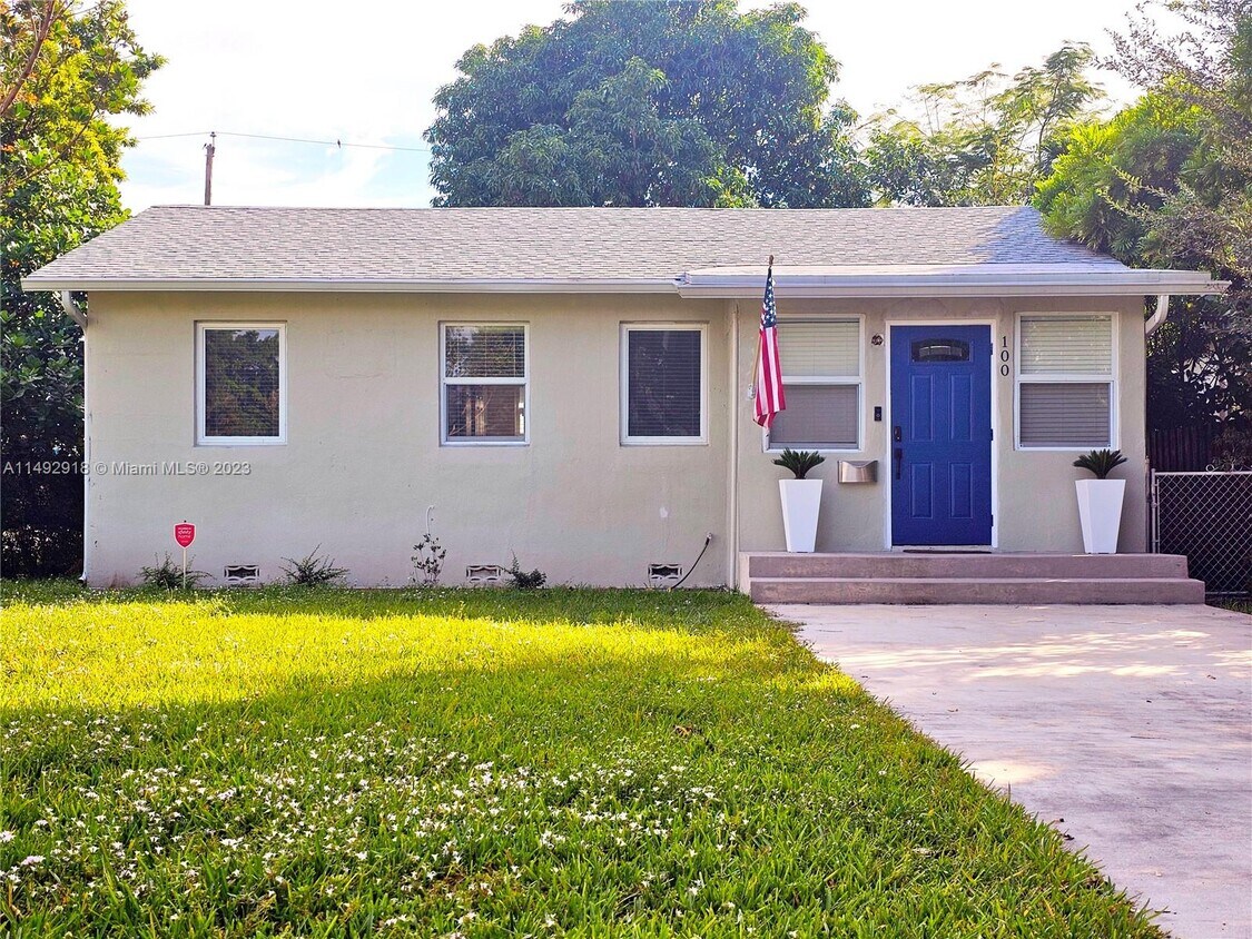 100 Truxton Dr Unit ., Miami Springs, FL 33166 Condo for Rent in