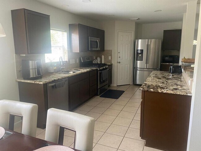Building Photo - 4615 Pin Oak Creek Ln