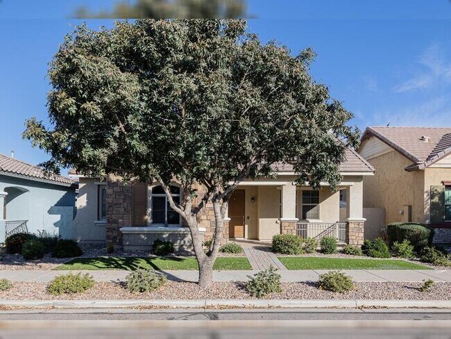 Building Photo - 4520 E Bethena St