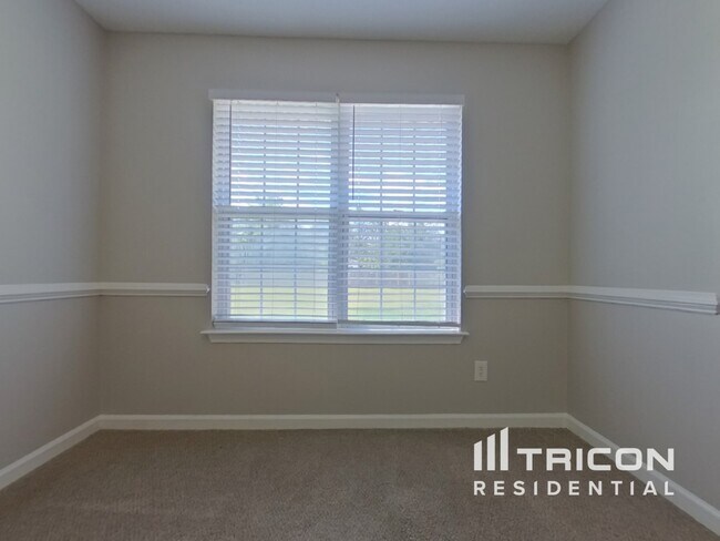 Building Photo - 300 Willow Forks Ct