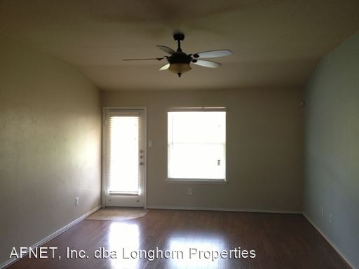 Building Photo - 4902 Bayer Hollow Dr