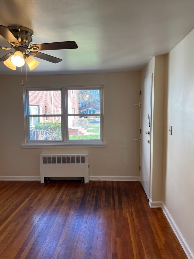 39 Carolyn Ter Unit A, Roselle, NJ 07203 Condo for Rent in Roselle