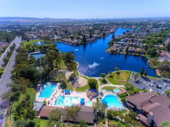 Foto del edificio - 21708 Lake Vista Dr