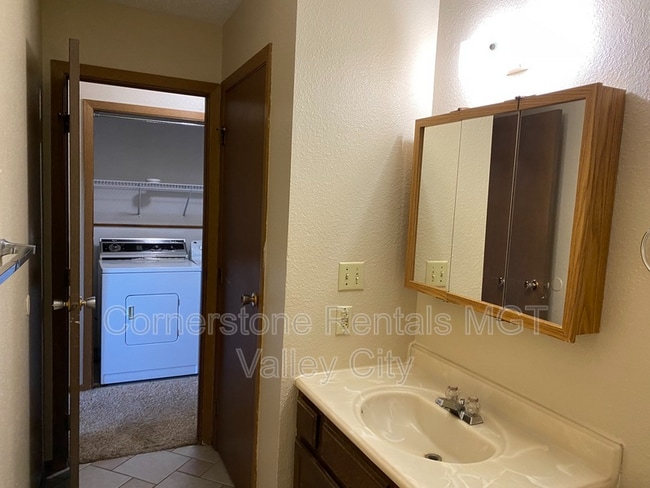 Foto del edificio - 940 9th Ave SE
