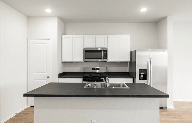 Foto del edificio - 116 Kendall Ln