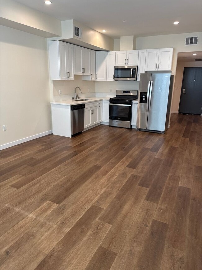 Interior Photo - The Hamilton