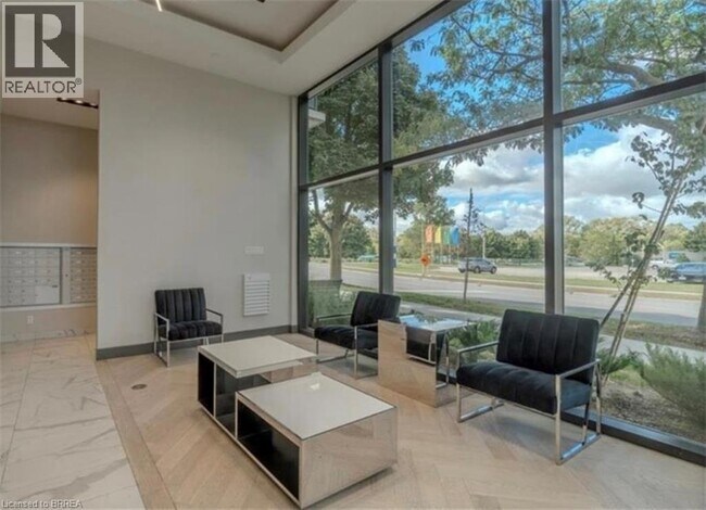 Building Photo - 7 Erie Ave