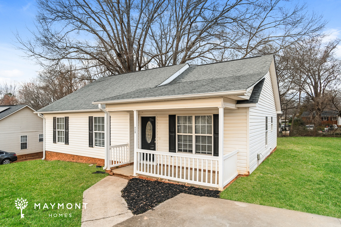 Building Photo - Charming 3-Bedroom