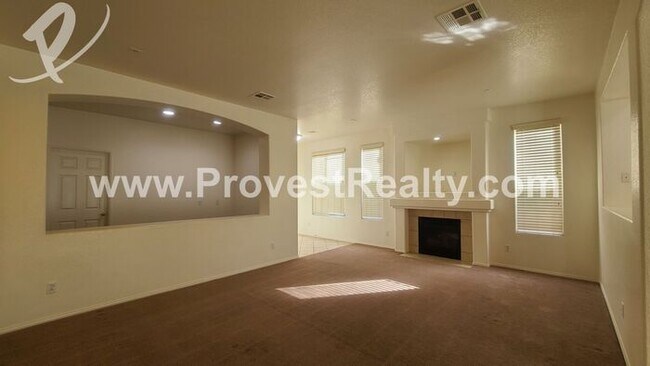 Building Photo - 3 Bedroom 2 Bath Hesperia Home!!!!