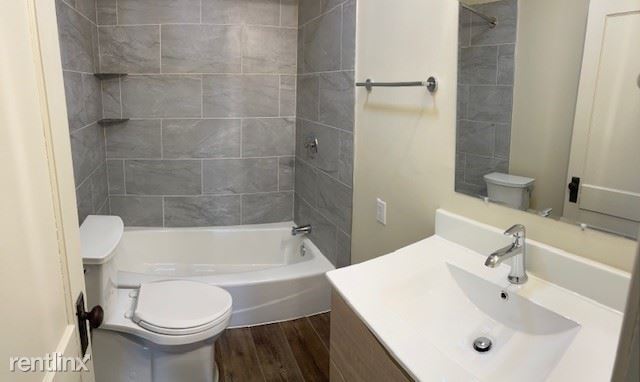 Foto del edificio - 3 br, 1 bath Townhome - 182 W North Broadway