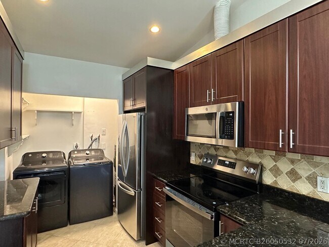 Foto del edificio - 1917 NW 94th Ave