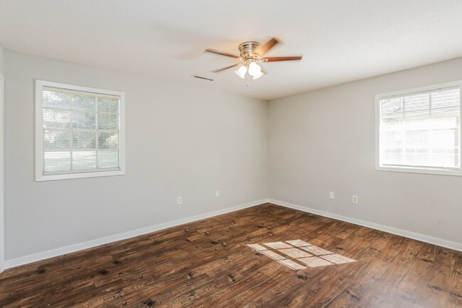 Building Photo - 116 Old Canton Hill Dr
