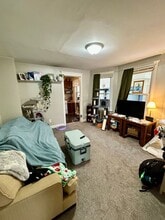 Building Photo - 412 N 11th Ave E