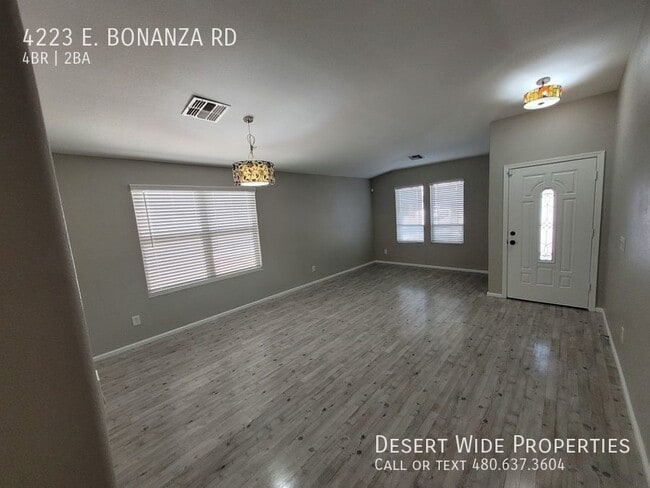 Building Photo - Welcome to your dream home!