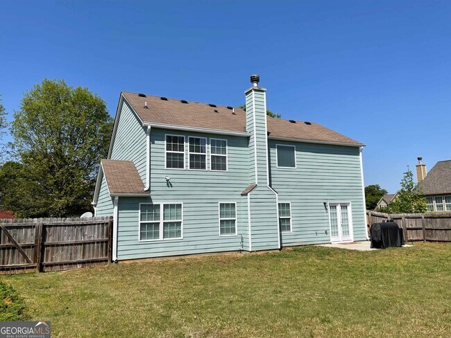 Building Photo - 1900 Bell Ln