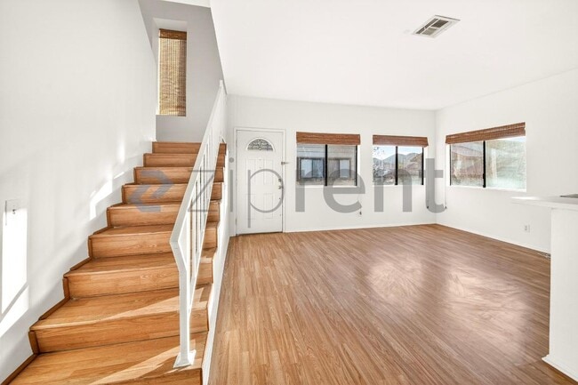 Building Photo - 68 Maegan Pl