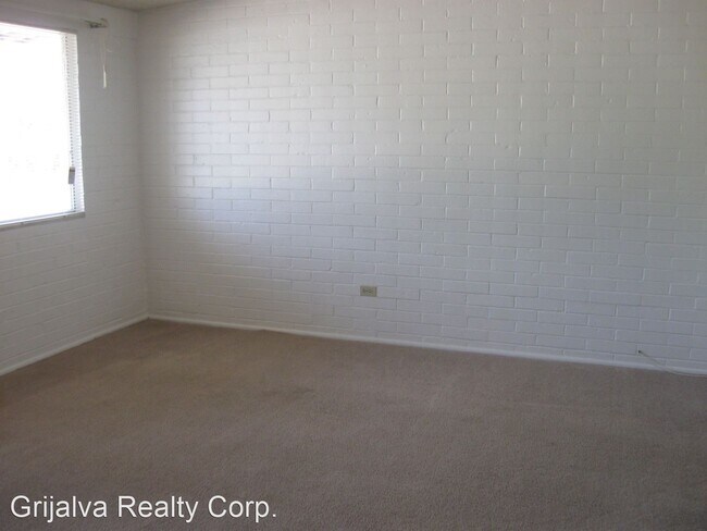Building Photo - 2707 N Palo Verde Ave