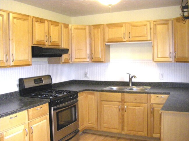 Foto del edificio - CUTE HOUSE CLOSE TO NIKE!