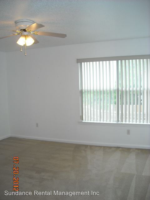 Building Photo - 306 Olympia Ct