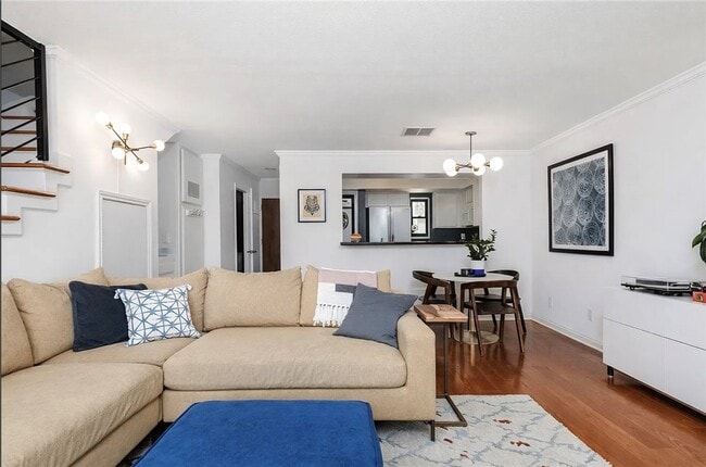 Foto del edificio - 2480 Penmar Ave