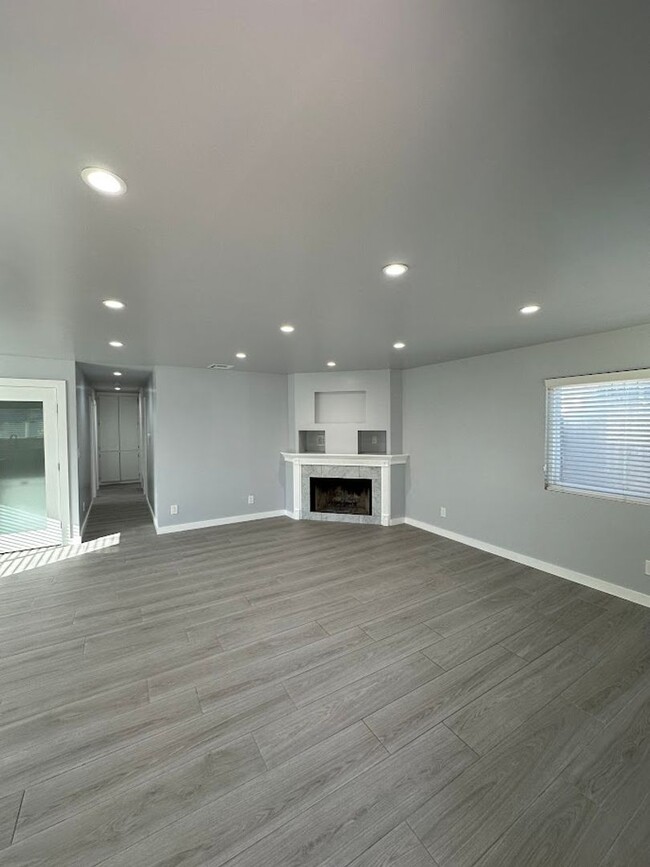 Building Photo - Completely Remodeled/Updated 3 Bedroom, 2 ...