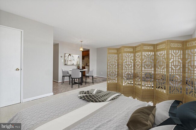 Foto del edificio - 4600 Duke St
