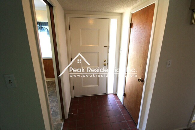Building Photo - 2 br, 2 bath House - 9456 Acapulco Way