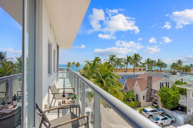 Building Photo - 777 N Ocean Dr
