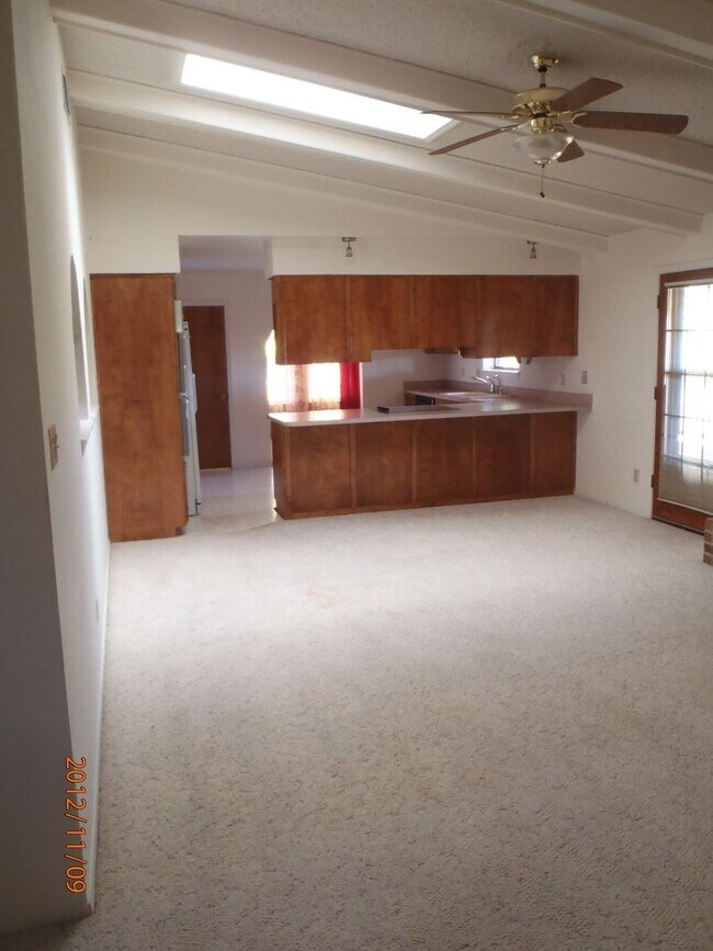 Building Photo - 3 br, 2 bath House - 203 Tierra Berrenda Dr.