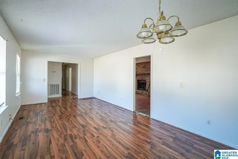 Foto del edificio - 3011 Deerfield Rd NW