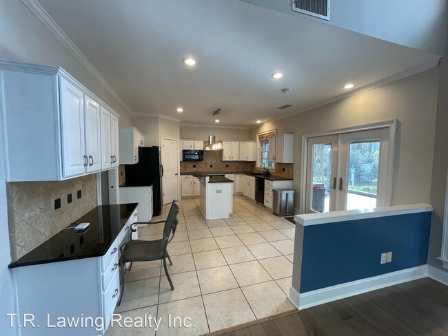 Building Photo - 7706 Epping Forest Dr