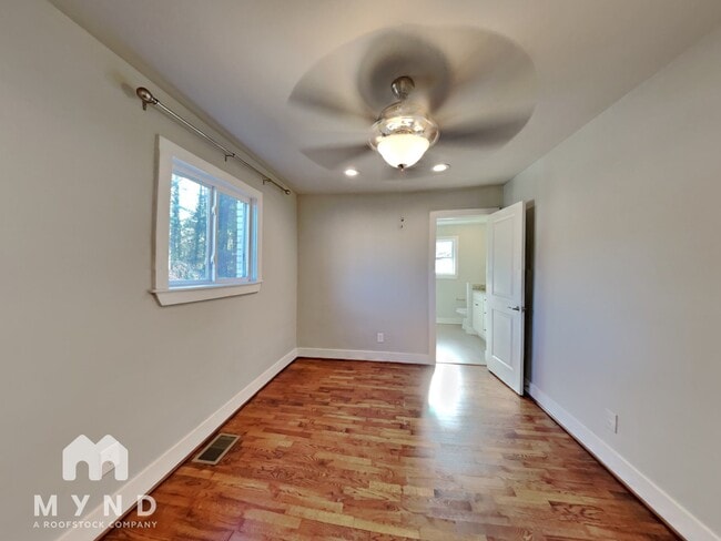 Building Photo - 2677 Tilson Rd